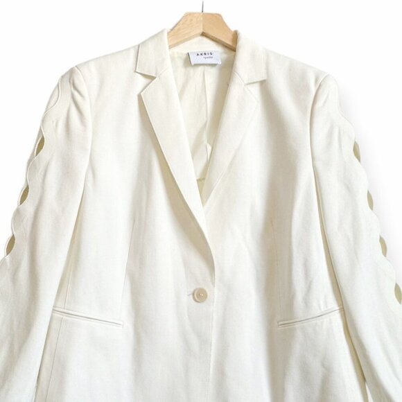 Akris Punto Scalloped Sleeve Blazer,  White/Ivory, Size‎ 12 - Picture 9 of 16